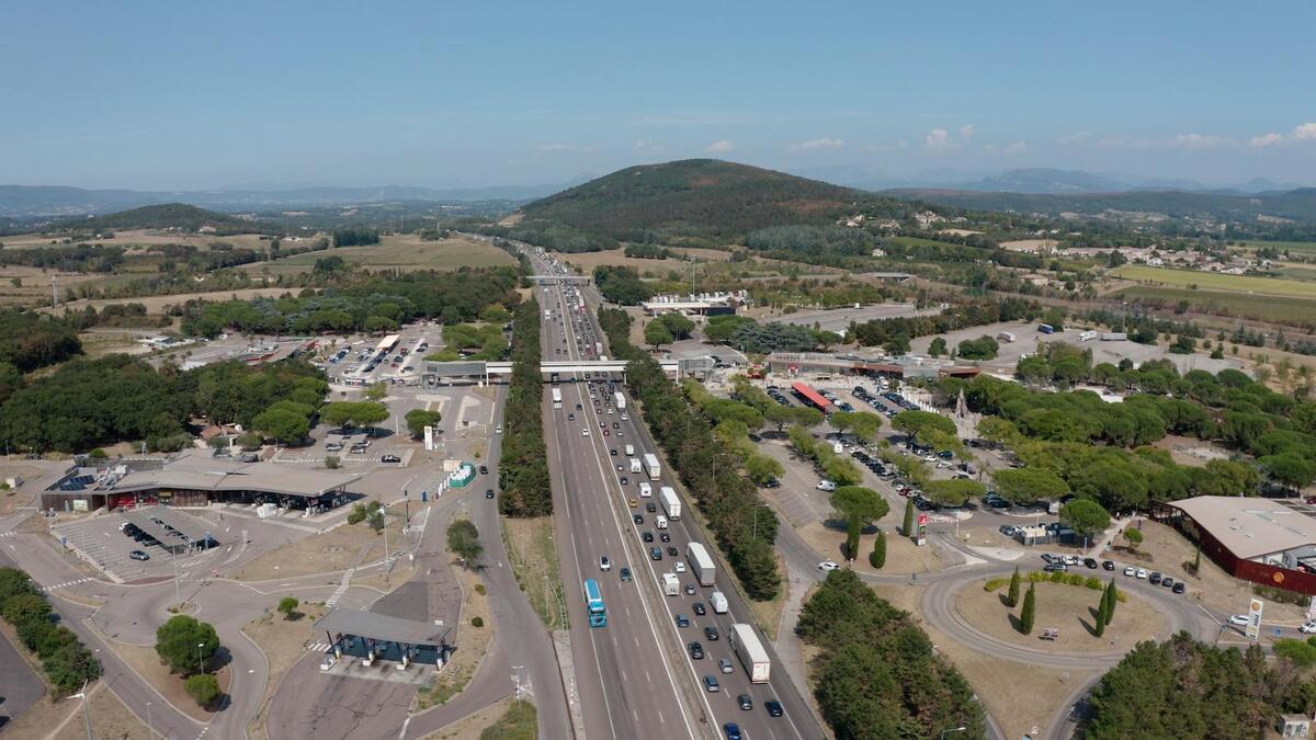 Déjeuner sur la route des vacances